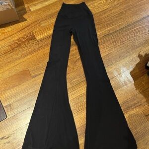Aerie real me super flare high-rise leggings